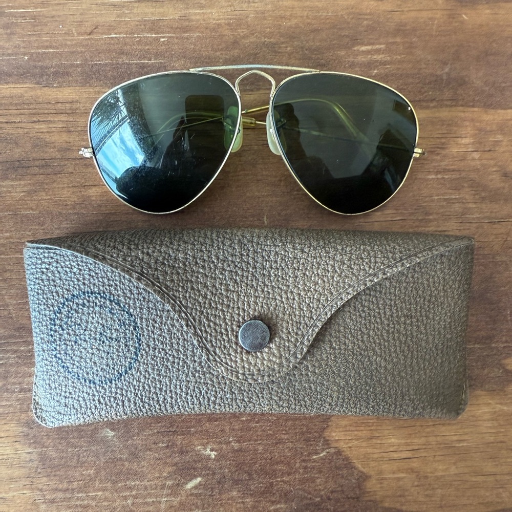 Ray-Ban Gold Aviator Sunglasses with Brown Case (Vintage)